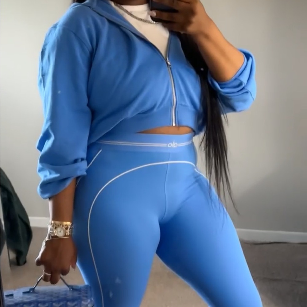 ALO 2 piece set Blue Leggings , matching jacket, and socks